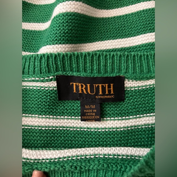 Truth by Republic Green Striped Sweater. - Picture 4 of 6